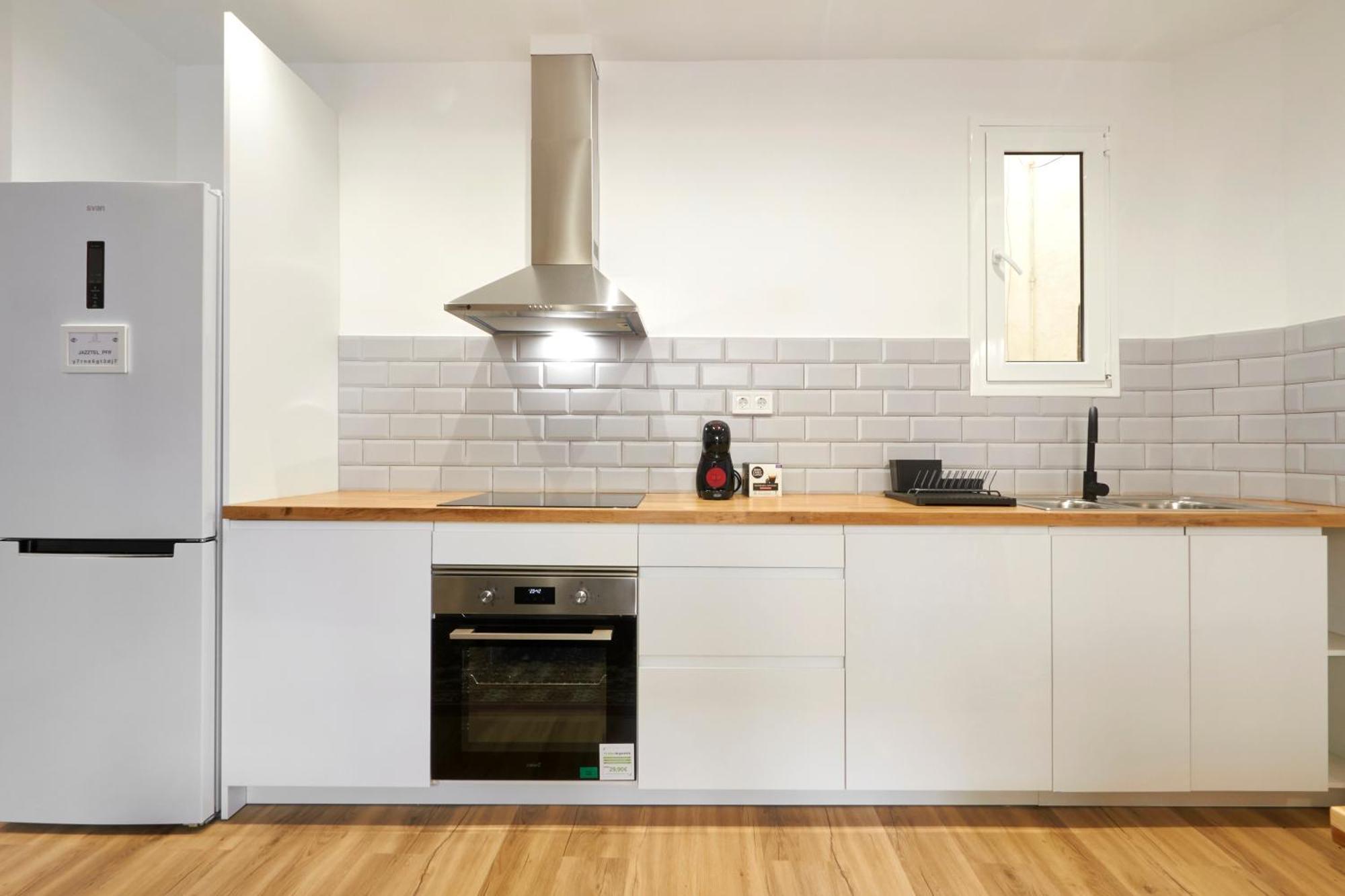ברצלונה Comfortable Apartment Next To Apolo Theater מראה חיצוני תמונה